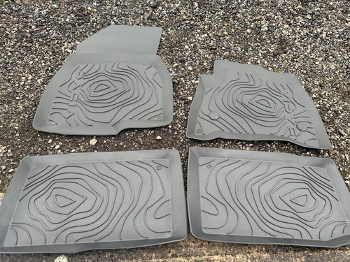 Genuine Dacia Duster Comfort Mk3 2023-2025 Rubber Car Mats Full Set Brand new