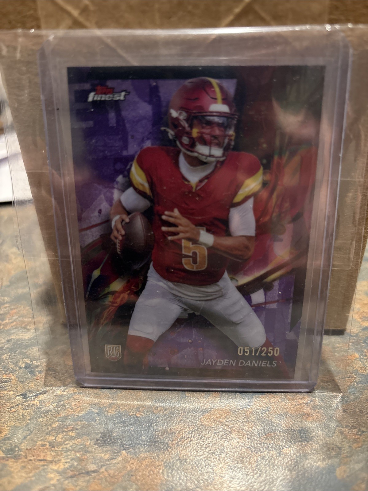 2024 Topps Finest - Jayden Daniels #67 Purple Refractor /250 (RC)