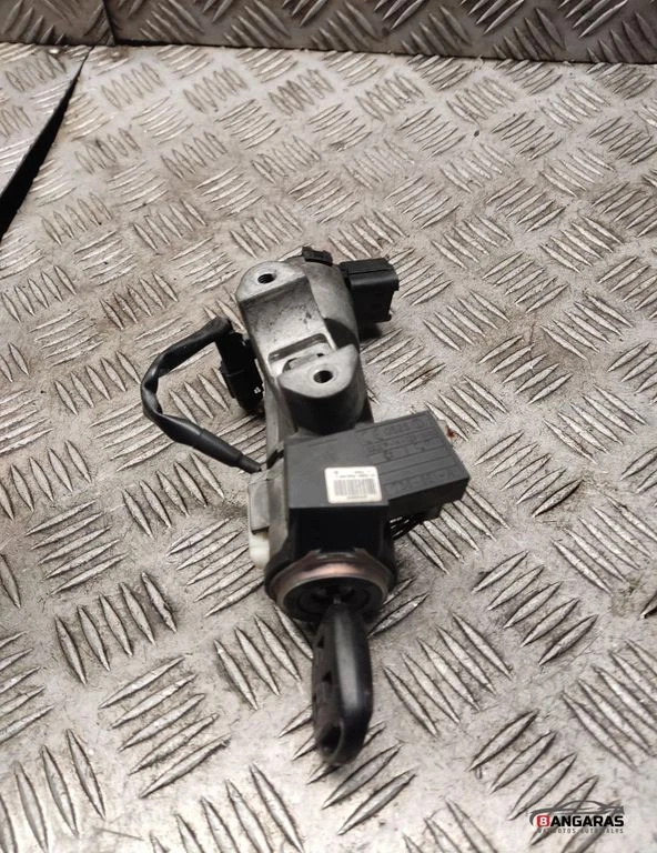 Toyota Avensis T250 2008 Diesel Ignition barrel lock n0501517 GED97158 - Image 3 of 4