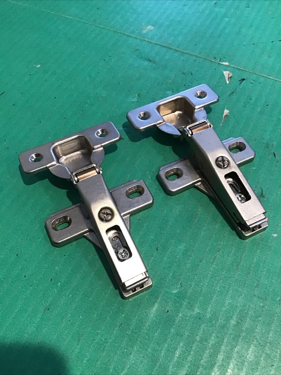 Lot of 2 Salice 2P6 Cabinet Door Hinge w/ AU3 Mounting Base Plate