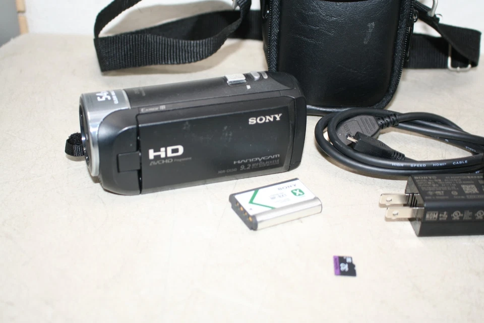 Sony HDR-CX240 1080p Full HD Camcorder Black w/ 32GB Micro SD Card- Tested - Image 2 of 4