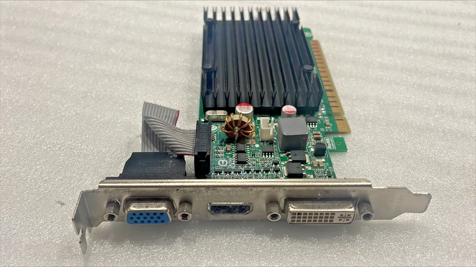 GEFORCE 8400 512MB DDR3 512-P3-1301-KR VGA GRAPHICS CARD - Image 2 of 4