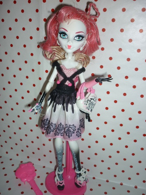 monster high cupid doll