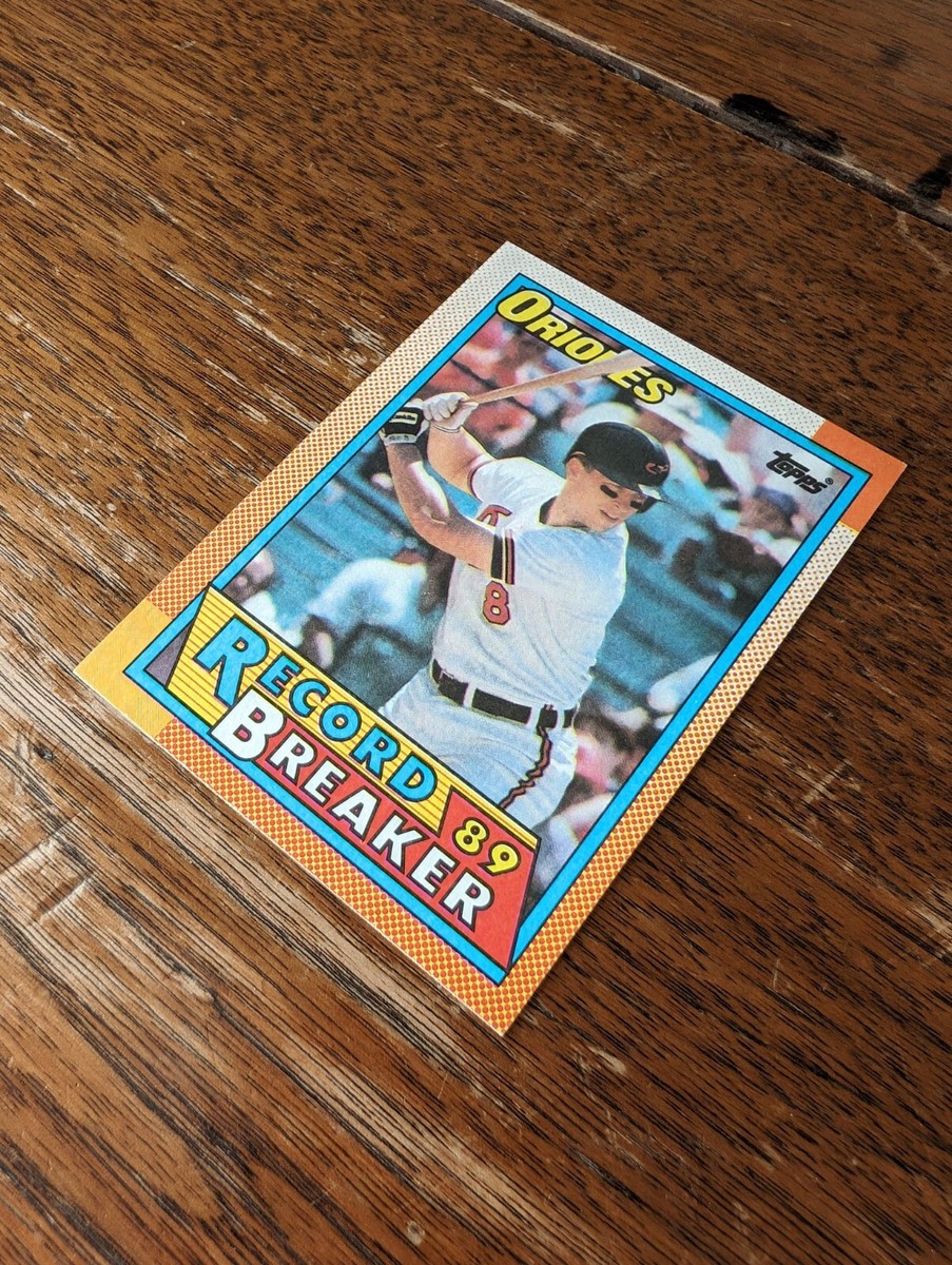 Cal Ripken Jr. (Hall of Famer) - 1990 Topps 