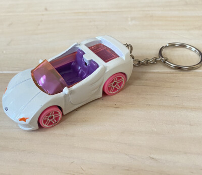 Custom Hot Wheels Barbie Extra Pearl White Convertible Key Chain NEW Keychain
