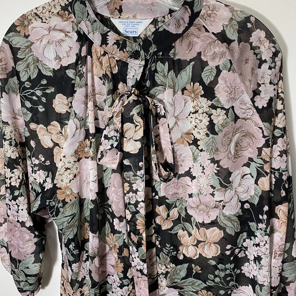 Chaqueta Cama Vintage Sears Negra Rosa Floral Mediana-Grande Diva Años 80 90 Dormir Foto 2 de 4