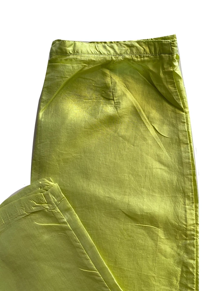 Calça de seda verde Emporio Armani tamanho 46 - Imagem 4 de 4