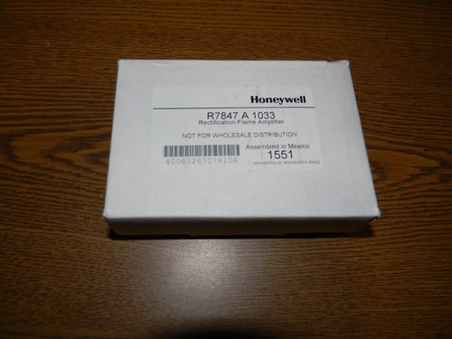 Daikin 073300901 Amplificatore per protezione antincendio (Honeywell R7847 A 1033) nuovo con scatola - Foto 2 di 3