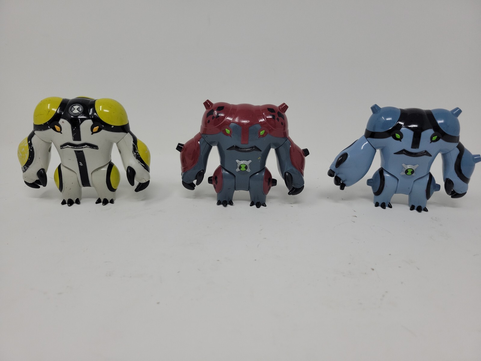 Figurine articulée Ben 10 Axlr avec accessoires - Figurine de