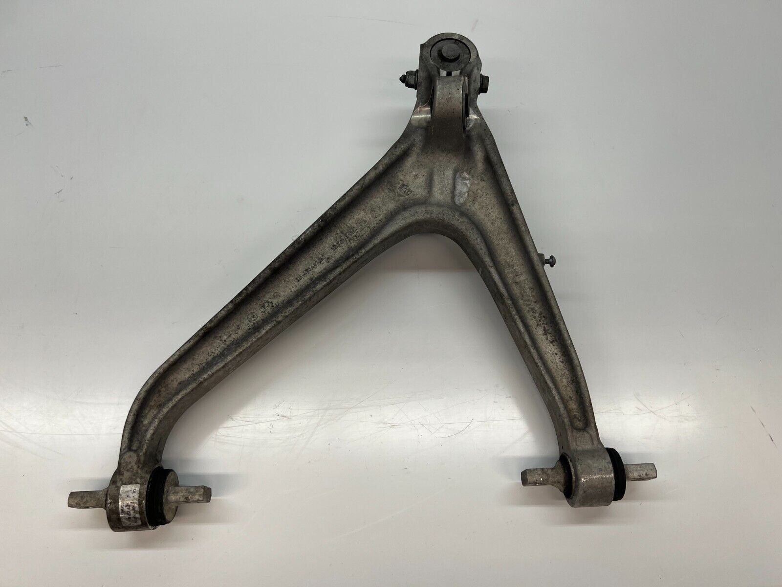 LAMBORGHINI AVENTADOR FRONT RIGHT PASSENGER LOWER CONTROL ARM OEM 470407152H 