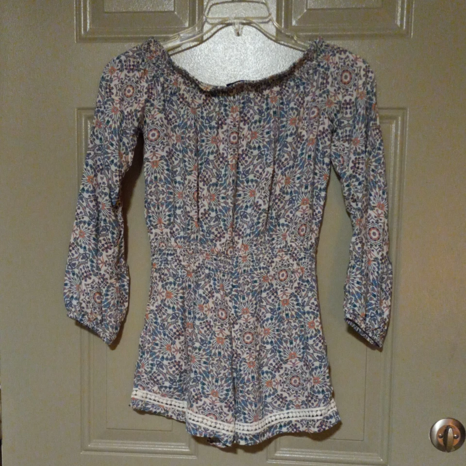 Jessica Simpson 露肩连身裤,长袖 XS — 第 3/4 张图片