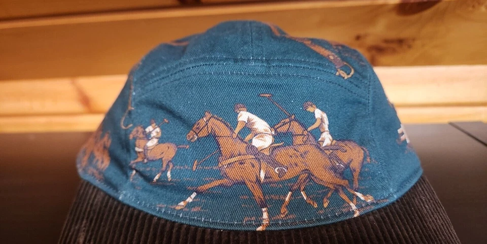 RARO POLO RALPH LAUREN Ecuestre Gráfico Largo Bill Sombrero 5 Paneles Gorra Pana NUEVO Foto 3 de 4