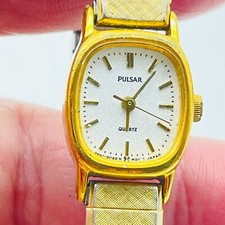 Vintage PULSAR Ladies Wristwatch Expansion Band Gold Tone 546299 READ