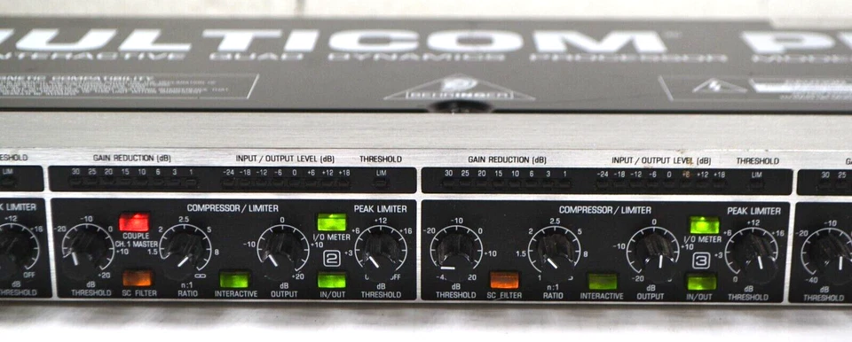 Procesador Dinámico Cuádruple Audio Interactivo MULTICOM PRO BEHRINGER Modelo MDX4400 Foto 4 de 4