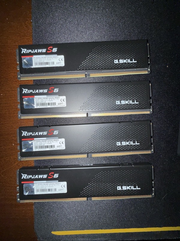 G.SKILL Ripjaws S5 128GB (4x32GB) DDR5-6000 DIMM 288-Pin XMP3.0