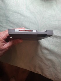 RUSH'N ATTACK per Nintendo NES - 5 viti - Buone condizioni, testato e funzionante!