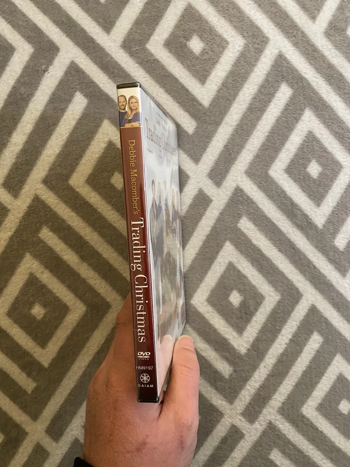 Trading Christmas, DVD, 2010 Tom Cavanagh Faith Ford Hallmark Channel. Brand New - Image 3 of 4