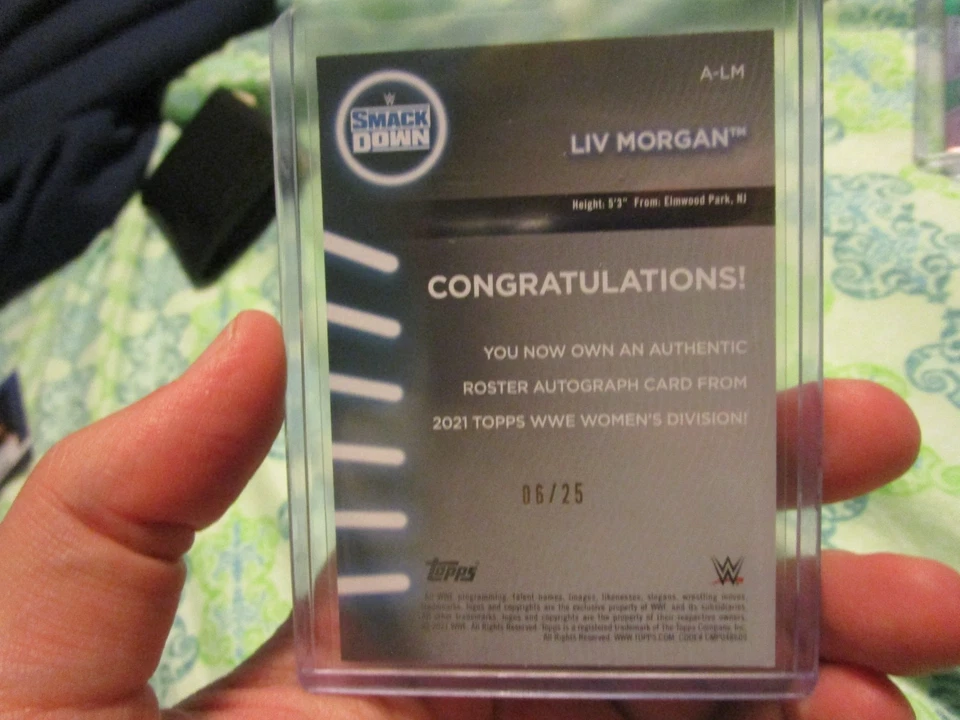 2021 WWE TOPPS WOMEN'S DIVISION LIV MORGAN AUTO #6/25 - #A-LM - READ - Image 4 of 4