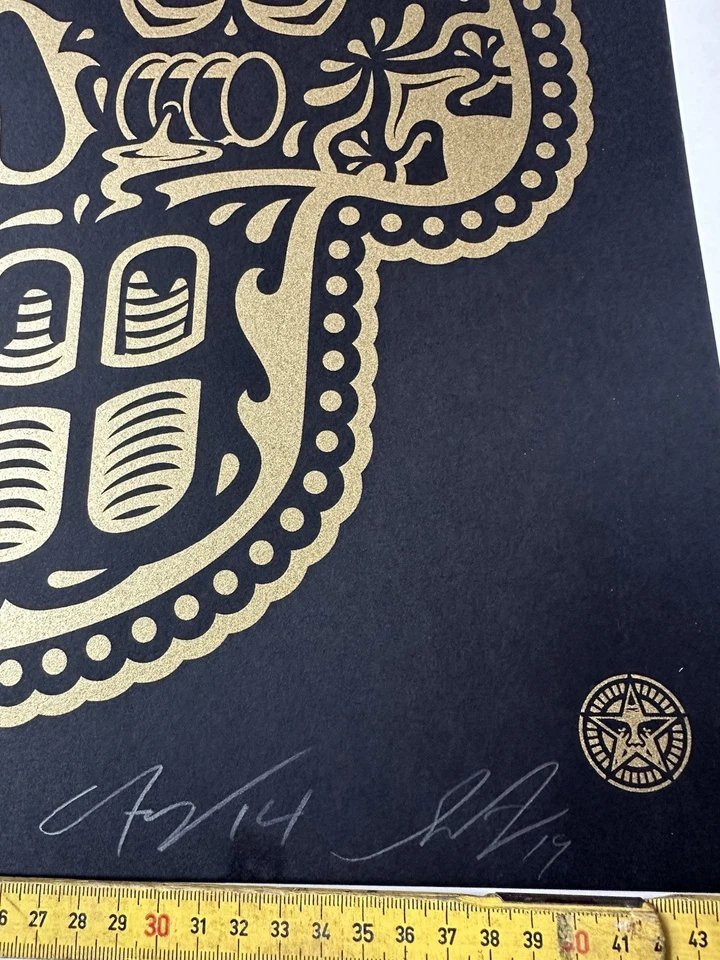 Obey Shepard Fairey Power & Glory Day of the Dead Skull Giant Streetart Print - Bild 4 von 4