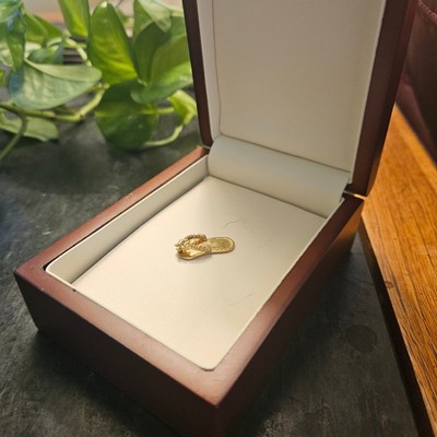 14K gold flipflop charm, includes wooden box