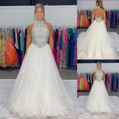 Halt Neck Wedding Dresses Backless A Line Sleeveless Beading Luxury Bridal Gowns