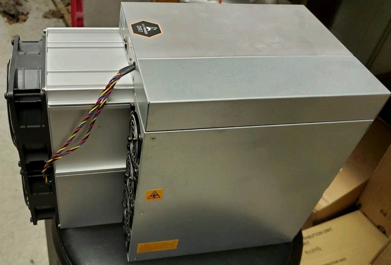 Bitmain Antminer DR7 *USA* **No Tariffs And No Duties**