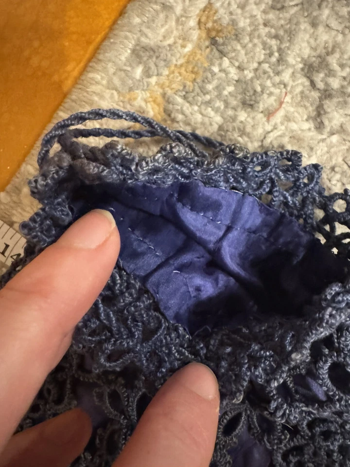 Cartera Retícula Crochet Azul Marino Eduardiana Cordón RARO FORRO DE SEDA ORIGINAL 1900s Foto 3 de 4
