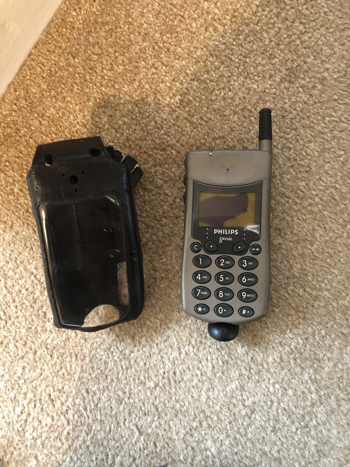 Philips Genie Sport vintage mobile phone
