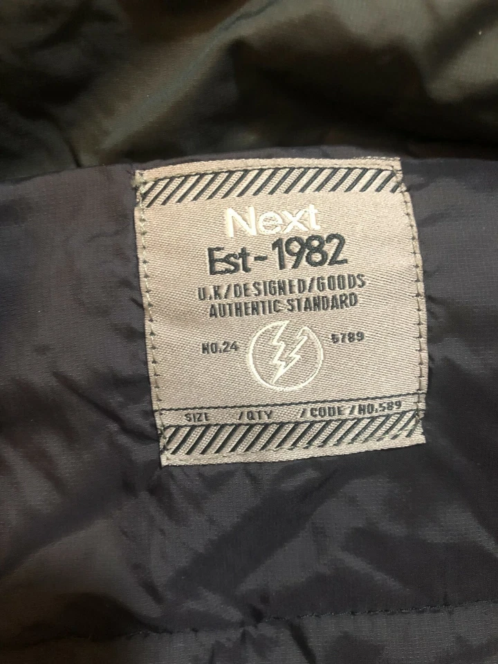 Next Kids Boys Sleeveless Vest Black Zipper Front Size 8 Yrs - Image 4 of 4