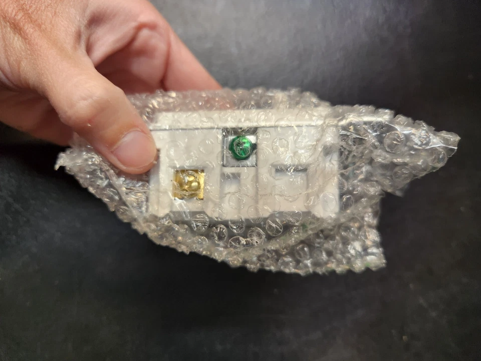 Luz atenuadora cuadrada serie D de un solo polo/3 vías SQR22603 Foto 4 de 4