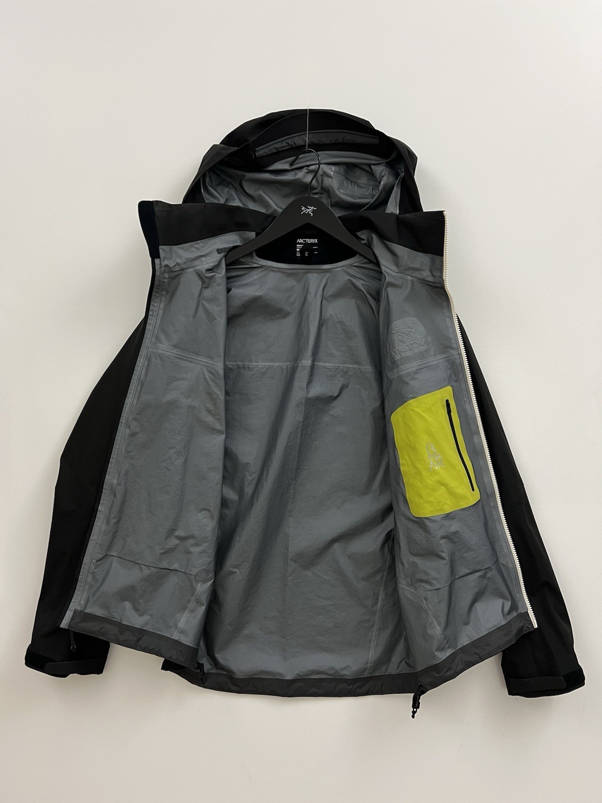 ARC'TERYX Arc’teryx Beta AR Giacca Nera Uomo M Medium Gore Tex Pro