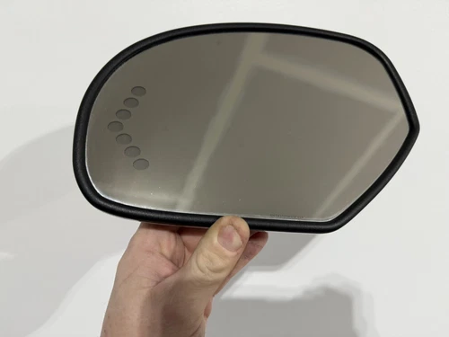 07-13 Chevy Tahoe Suburban Yukon Left Side Door Mirror GLASS Auto Dim Turn OEM