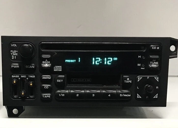 84-02 Radio Dodge Chrysler Jeep Caravan CD FM P04704383 Controles Volante Foto 4 de 4