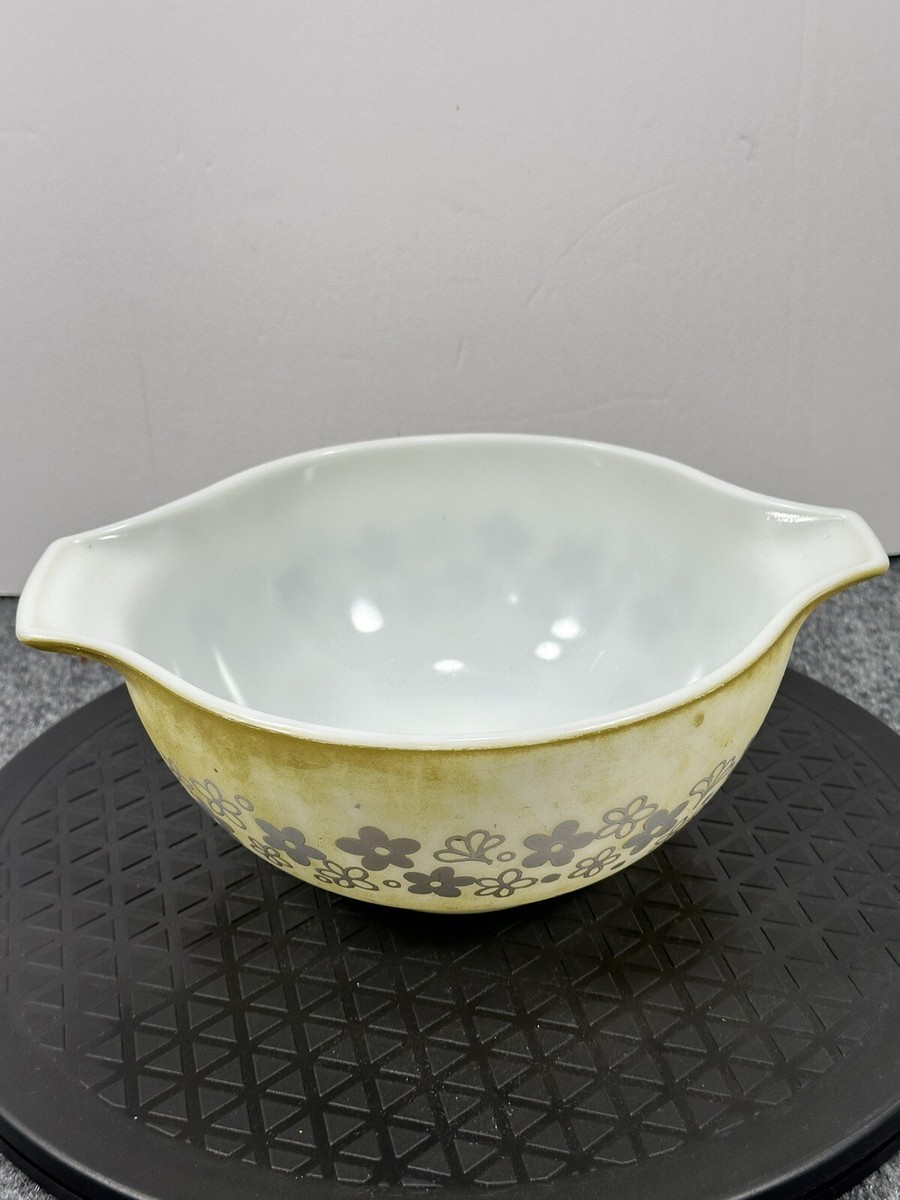 Vintage Pyrex 442 Spring Blossom Green Cinderella Bowl with 474 Lid