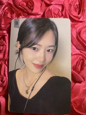 Yujin IVE Group Ready Seasons Edition Celeb K-pop Girl Photo Card Black 2