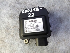 Audi A6 4B 2,5TDI Stellmotor  Zentralklappe 4B1820511C