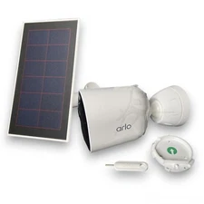 Arlo Pro 4 Wireless 2K HDR Spotlight Security Camera with Battery an Solar Panel