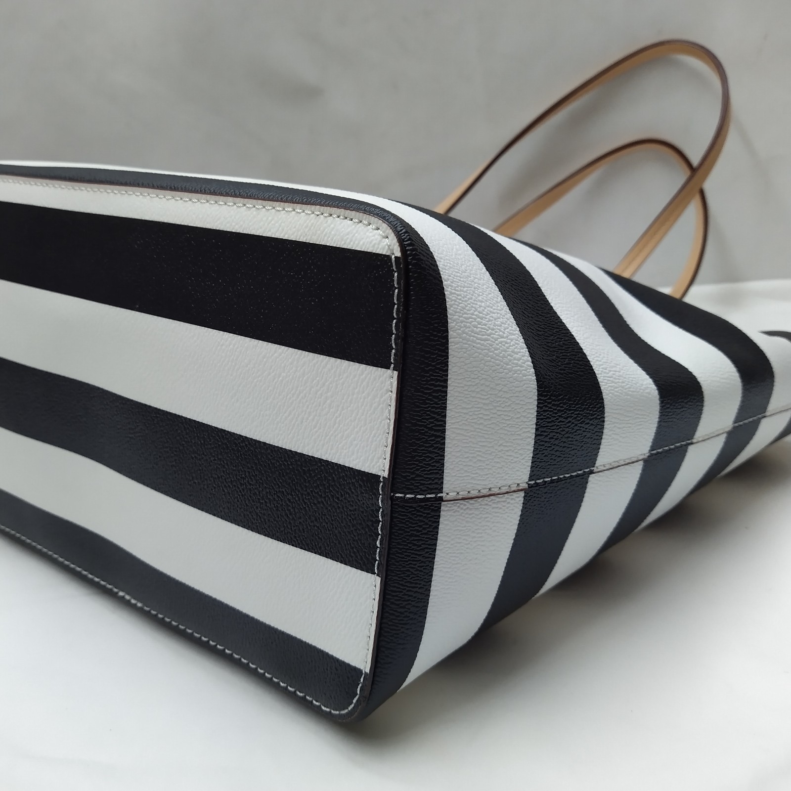 Kate Spade Black White Stripe Leather Double Handles Zipper Tote Bag thumbnail 15