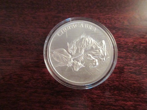 RAR Chupacabra 1 oz .999 Silbermedaille UFO ALIEN im Schweberahmen montiert - Bild 5 von 11