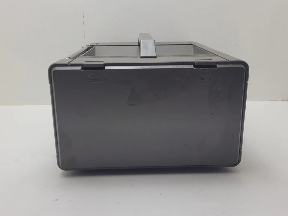 TV portátil vintage Bentley 100C Deluxe de 5" pulgadas blanco y negro sin probar Foto 3 de 4