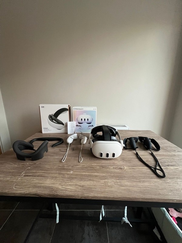 Meta Quest 3 512GB Bundle With Extras