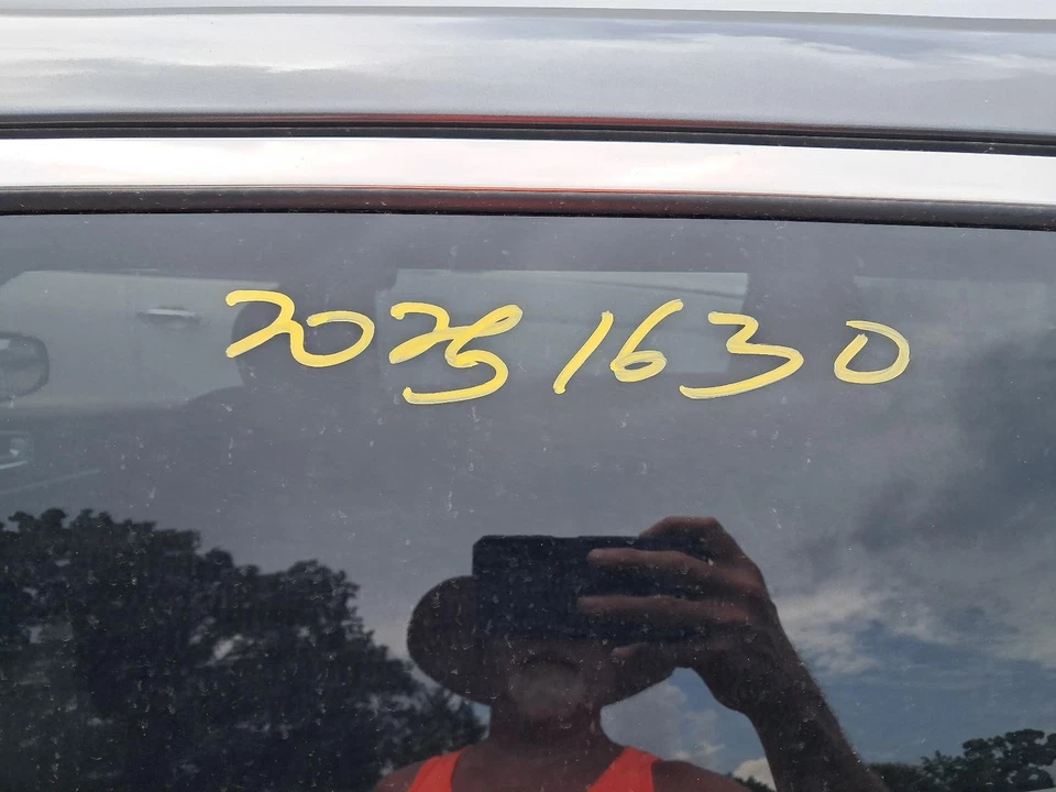 Used Seat Rear fits: 2015 Infiniti QX60  Grade A - Image 3 of 4