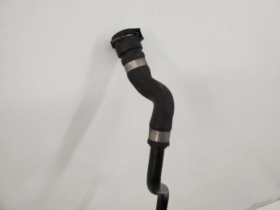 ✅ 11-13 OEM BMW E92 E93 335is DCT N54 Radiador Manguera Inferior Tubo Foto 4 de 4