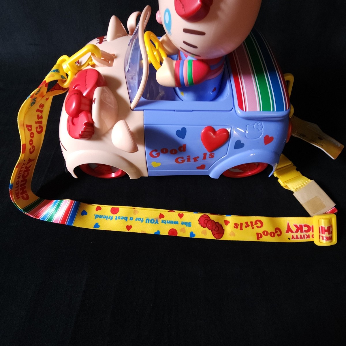 Universal Studios HHN Halloween Horror Nights Hello Kitty Chucky
