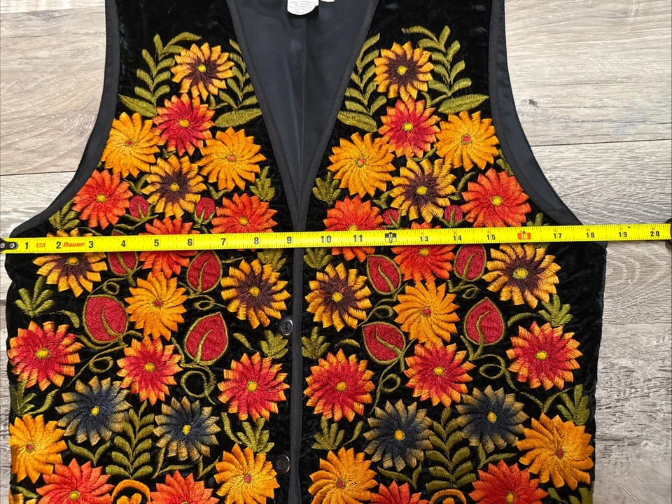 Vtg Chico's Design Vest  Floral Embroidered Velour Fall Colors Boho Hippy Flower - Image 4 of 4
