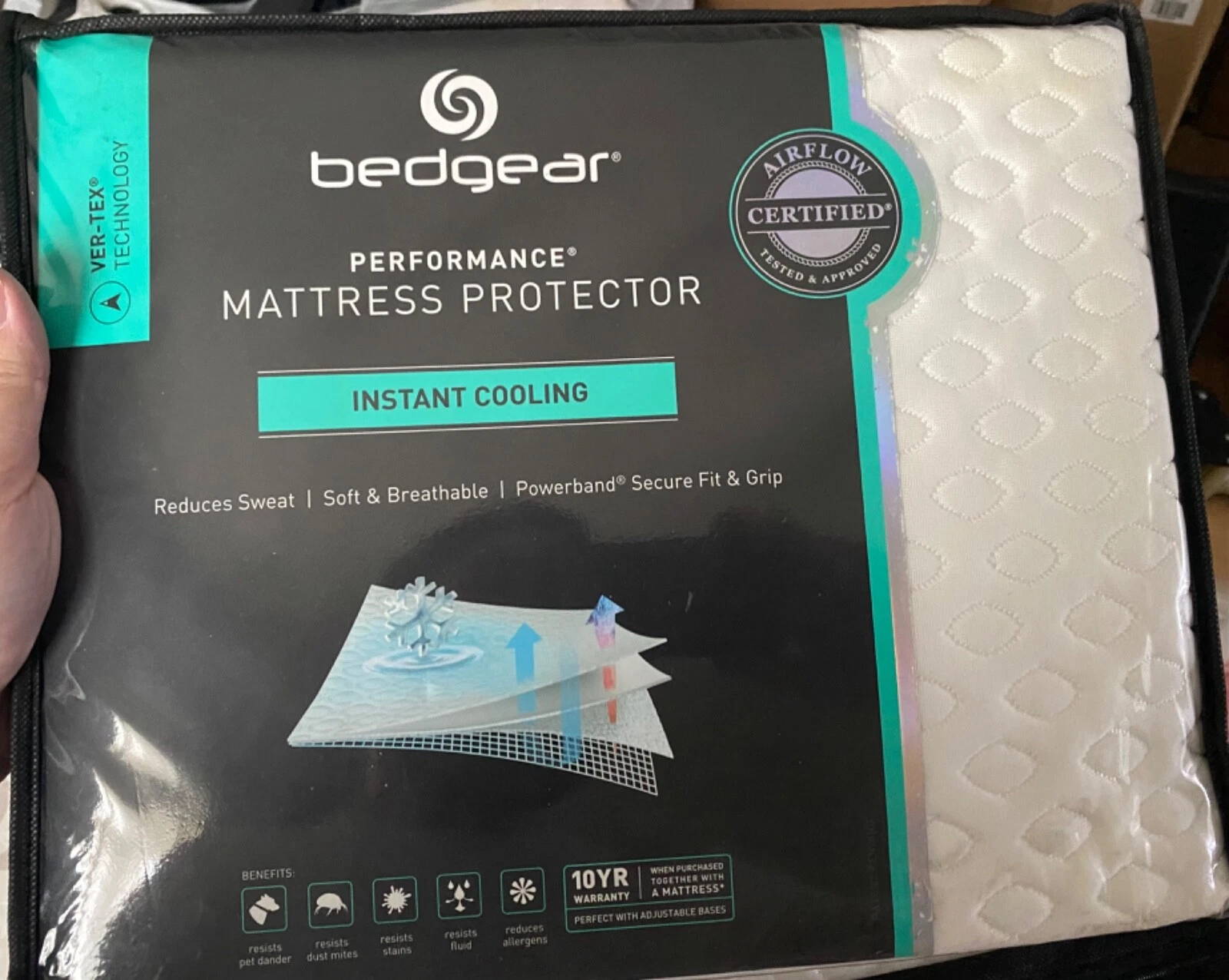 NEW - BedGear VER-TEX performance Mattress Protector Instant Cooling TWIN XL
Opens in a new window o