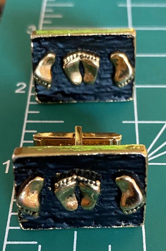 Gemelos Pies Sexy Patentados Tono Dorado De Colección MCM Coito Fornicación Conexión Divertida - Imagen 4 de 7