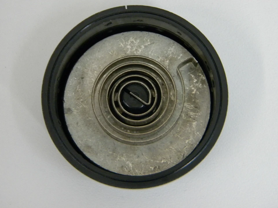 Termostato obturador Ford Truck F100 1/2 tonelada - camioneta 4,9 L Foto 3 de 4