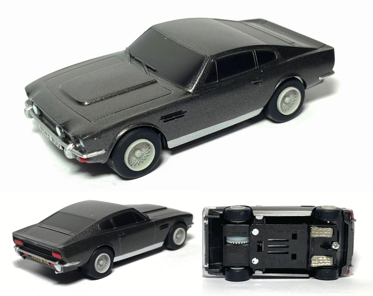 Scalextric Circuit de voiture : Micro Scalextric : James Bond 007 pas cher  