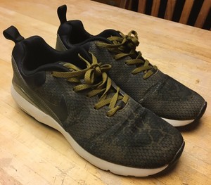 nike air max siren snake print